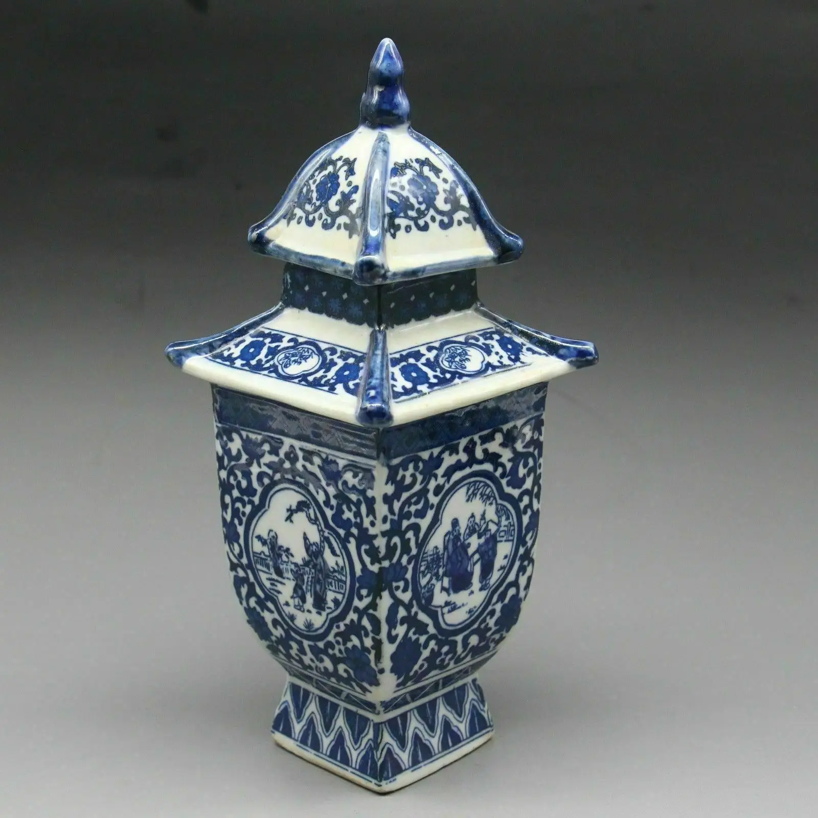 

Exquisite Chinese Old blue and white porcelain layered tower W qianlong mark