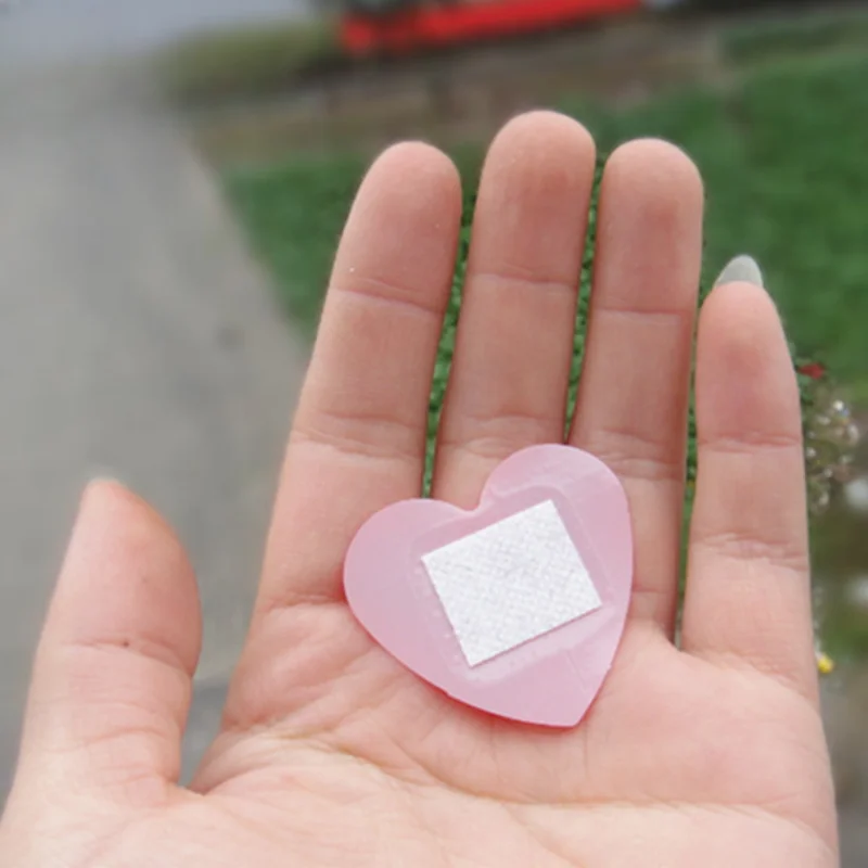10pcs/set Heart Shape Red Band Aid Plaster for First Aid Skin Patch Women Girls Adhesive Bandages Woundplast