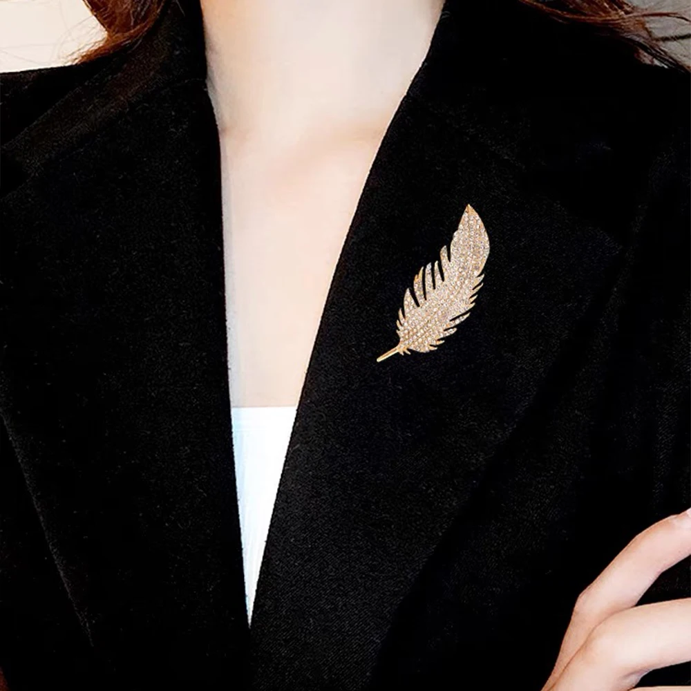 Luxury Copper Micro Inlaid Cubic Zirconia Feather Brooch Women Wedding Jewelry Gift Clothing Accessories