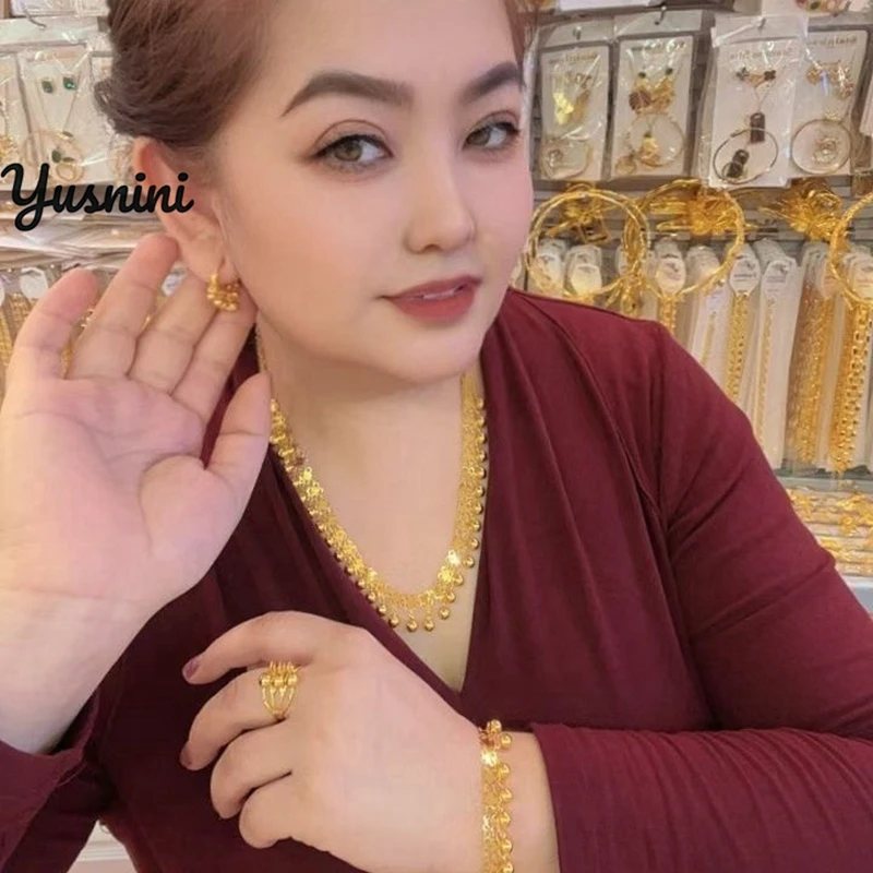 

Модное Дубайское 24-каратное позолоченное индивидуальное ожерелье, серьги, кольца, браслеты, комплект украшений для свадебной вечеринки для влюбленных DD10754