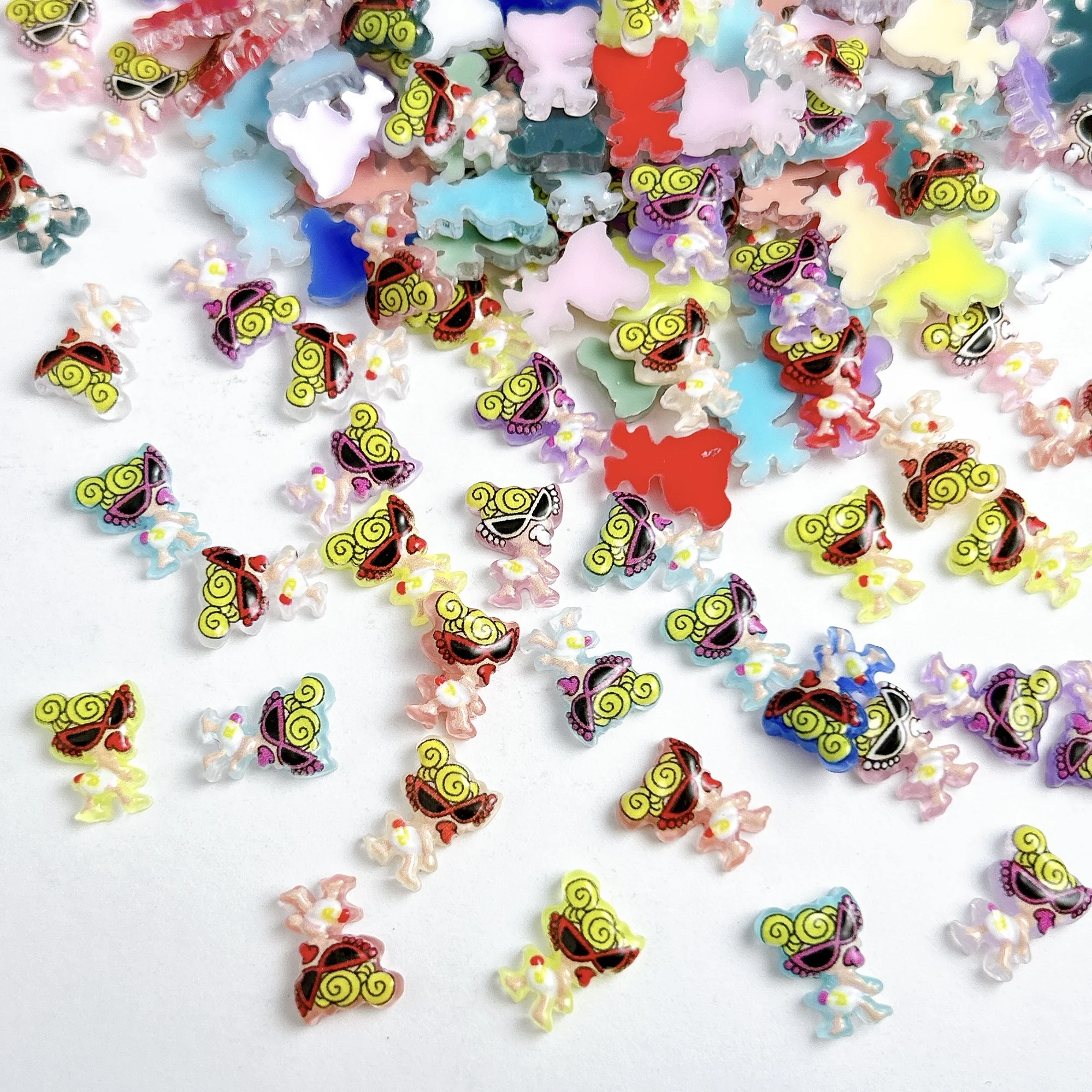 20PCS 참신 기발한 젖꼭지 인형 수지 네일 아트 참 3D 만화 컬러 안경 어린이 네일 장식 DIY 머리핀 손톱