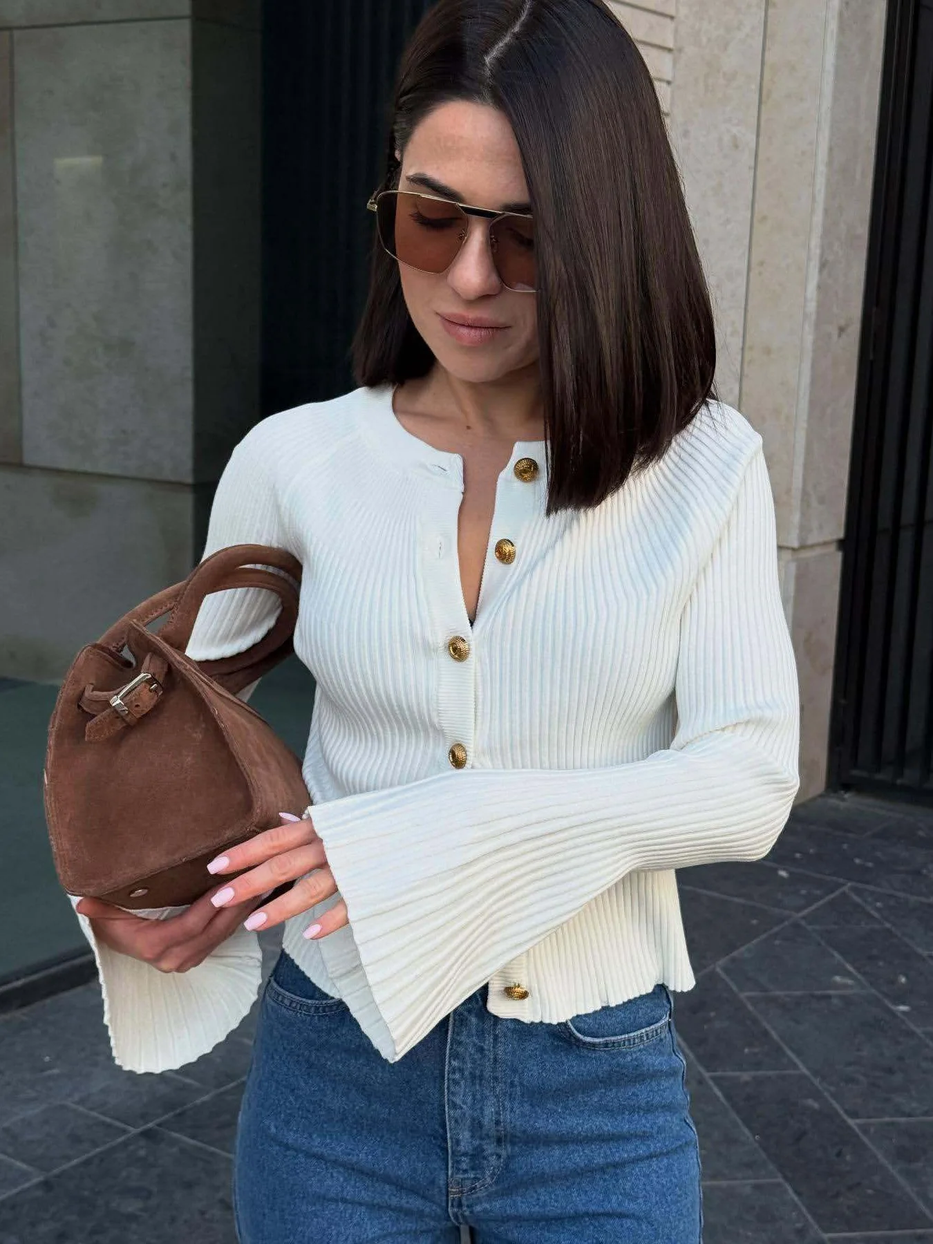 

Autumn and Winter New Collection Solid Color Versatile Simple Knitted Shirt for Women with Pit Strips to Look Thin, Trumpet Slee