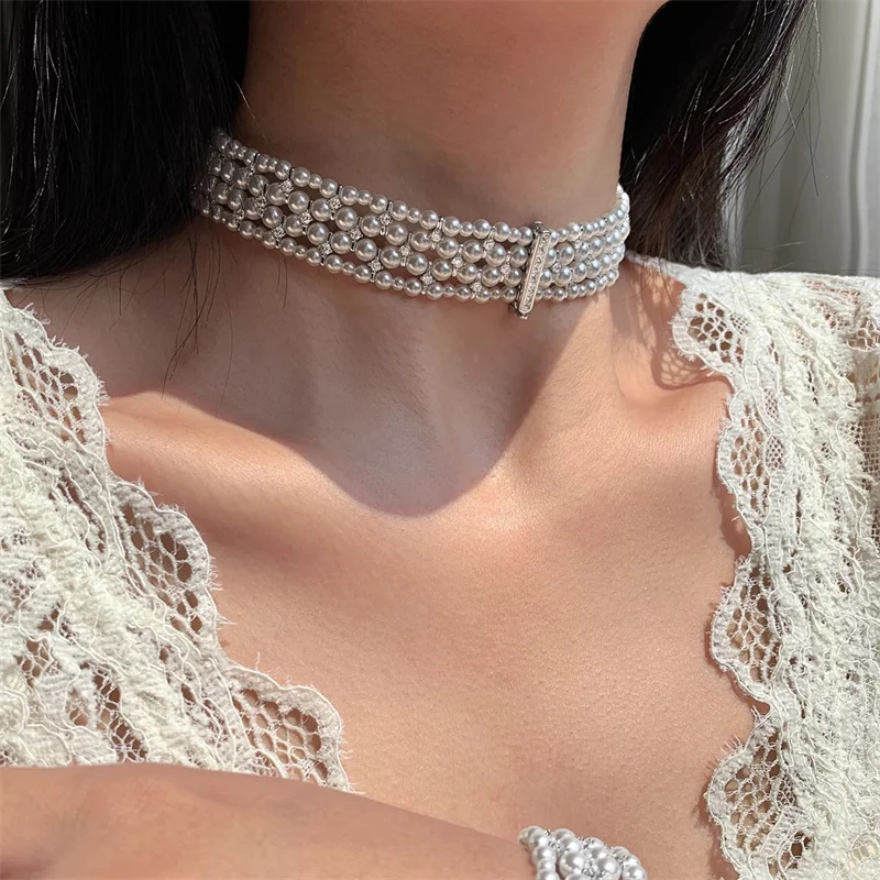 Hepburn style Cool Light Australian White Multi-layered Pearl Necklace for Women's Fashion Exquisite All-match Banquet Jewelry