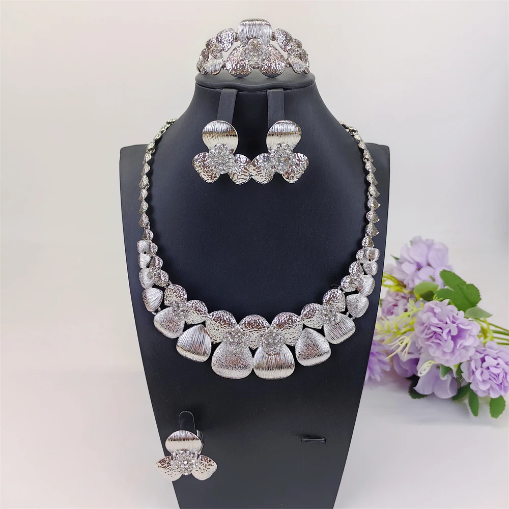 Luxury Rhinestone 18K Gold Plated 4Pcs Jewelry Set for Women Necklace Earring Bracelet Ring African Bridal Wedding Party Gifts