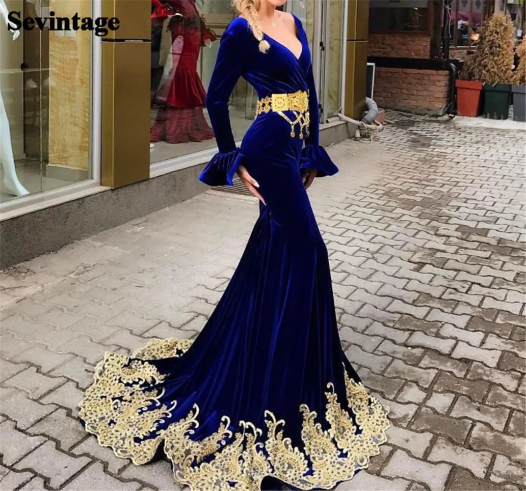 Sevintage Royal Blue Arabic Mermaid Velvet Evening Dresses V-Neck Long Cap Sleeves Appliques Prom Gowns Algerian Outfits 2023