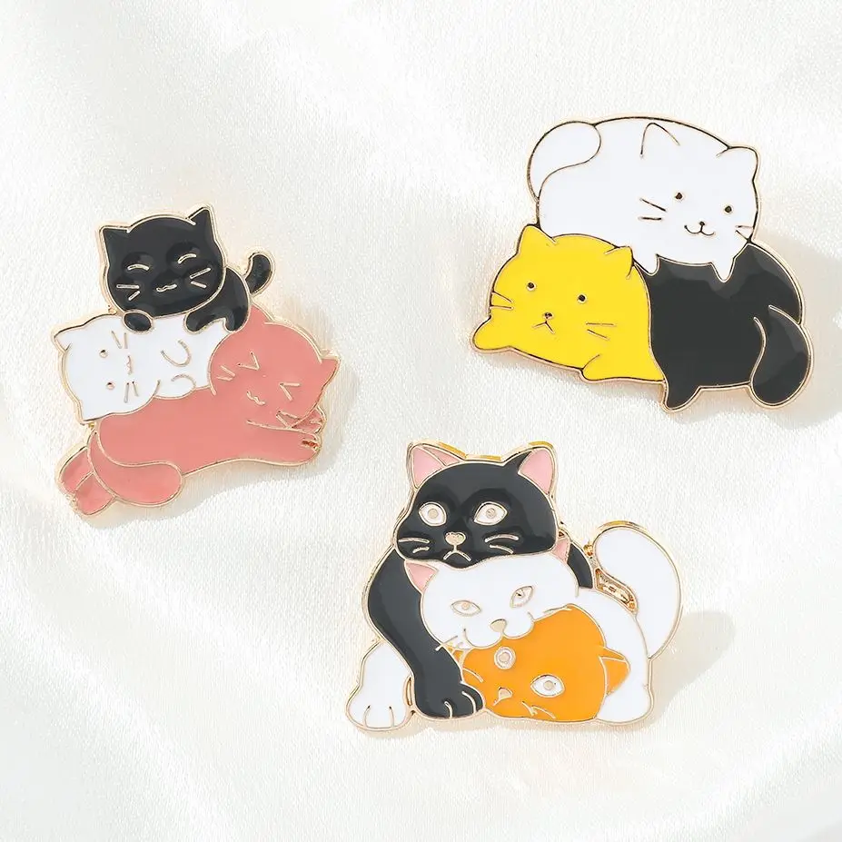 Kitten Stack Enamel Lapel Pin Kawaii Kittens Playing Stack Metal Brooches Animal Badges Pins Jewelry Up Gift for Cat Lover