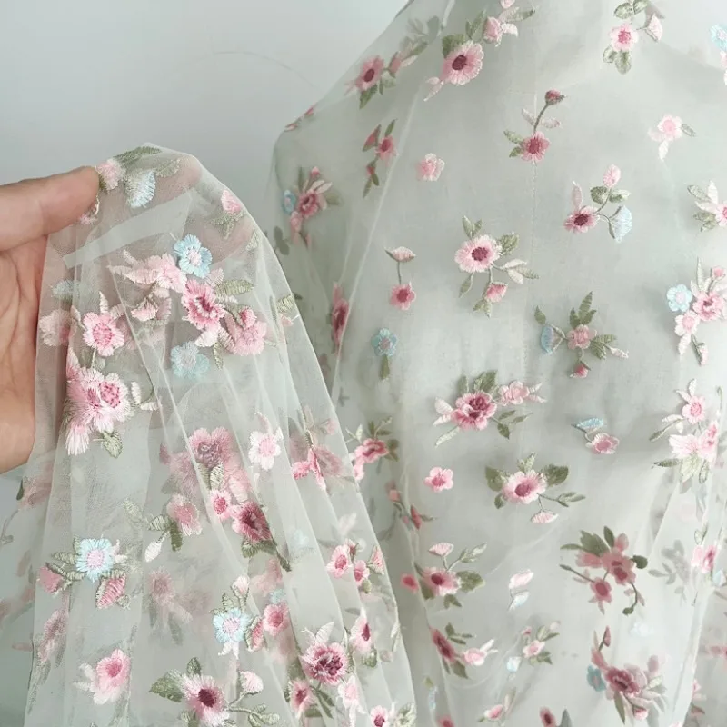 

Светло-зеленая сетчатая ткань с красочной цветочной вышивкой, мягкое кружево для платья своими руками, юбки, кукольной одежды от The Medter