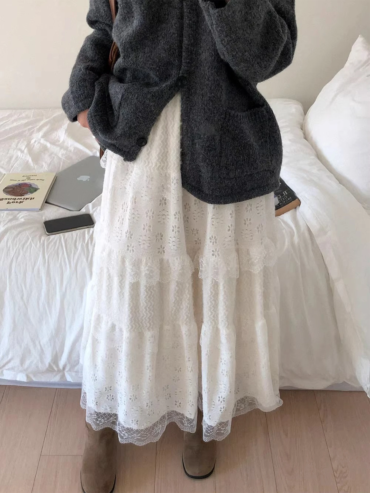 White Lace Hollow out Hook Flower Heavy Work f Skirt Women's Early Spring High Waist Slim Cake Long Skirt Korean Sle