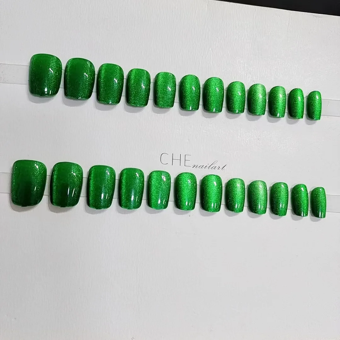 24pcs Emerald Green Cat's Eye Fake Nails Press On Coffin Glitter False Nails for Girl Finished Short Square Artificial Nail Tips