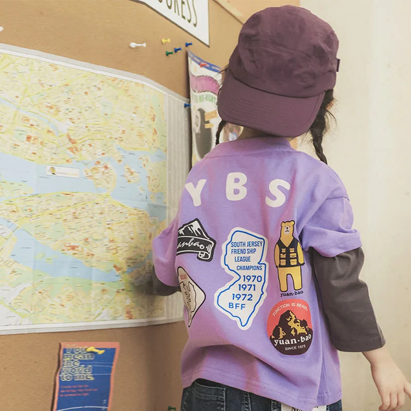 تي شيرت للأطفال بأكمام طويلة لخريف 2025 جديد باللون الأرجواني ملابس رياضية عصرية للفتيات من القطن الخالص قميص قاعدة للأطفال