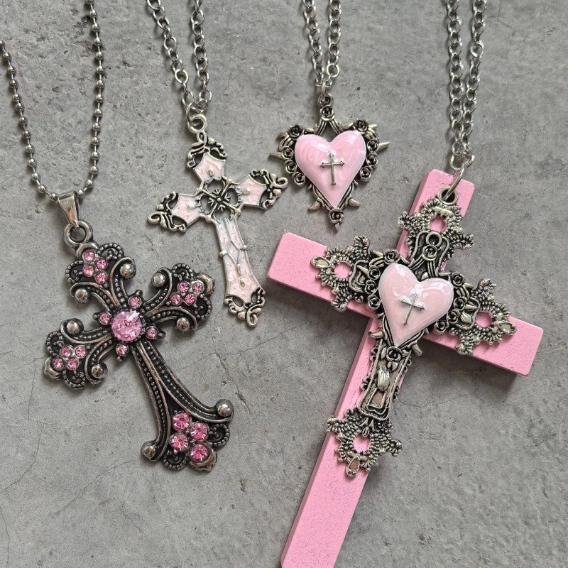 4-teiliges Gothic Rosa Kreuz-Herz-Anhänger-Halsketten-Set mit Rosa Diamanten, Mehrlagiger Ästhetischer Schmuck für Damen – Detail 2