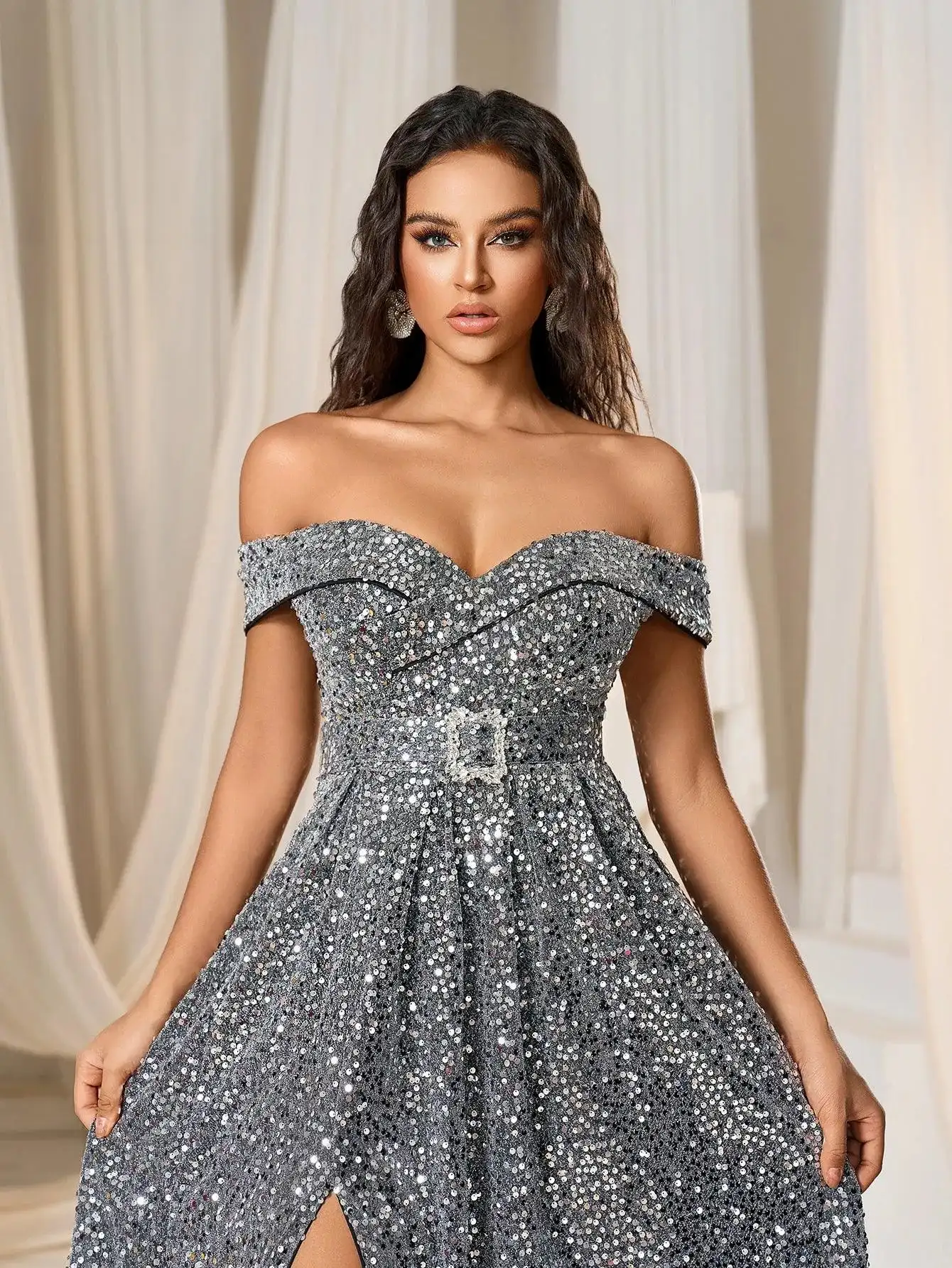 Robe à Paillettes avec Ceinture, Couvre-Chef