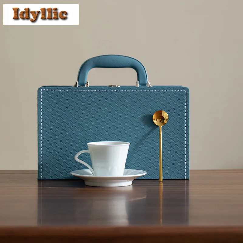 

Туманная синяя рельефная кофейная кружка с тарелкой Кружка для завтрака Кружка для послеобеденного чая Бытовая чашка Блюдце Комплект Офисная чашка для воды Чайная посуда Ремесло