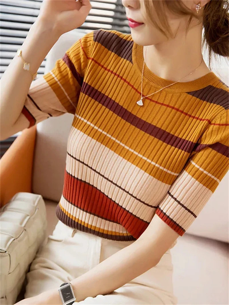 Summer New Contrast Stripe Short sleeved T-shirt Women\'s Garden Neck Knitwear Women\'s Top 5161