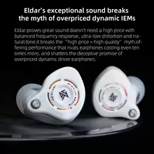 Dois fones de ouvido intra-auriculares KZ Eldar brancos em fundo escuro com texto sobre a proposta de valor do produto