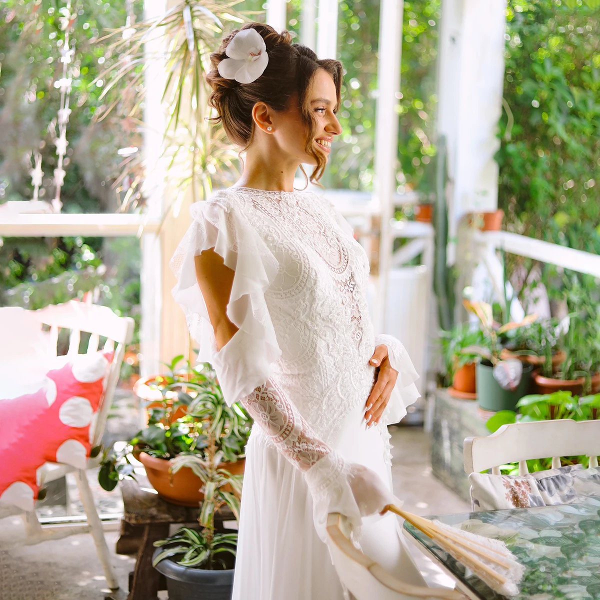 Abito da sposa senza schienale a maniche lunghe con volant applicato in pizzo personalizzato Plus Size girocollo morbido chiffon A Line Abiti da sposa