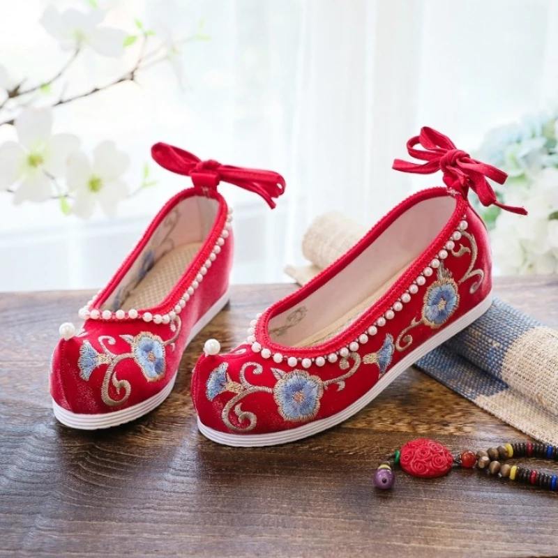 2026 Women's Chinese Floral Embroidery Hanfu Shoes Pearls Decor Multi-Color Inner Height Traditional Wedding Footwear Q-928