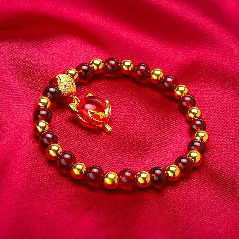 

AU999 Женский браслет из 24-каратного золота с лисой на удачу — стиль бордовой веревки, градиент из лисьего бусин, позолота + гравировка «Багатство»