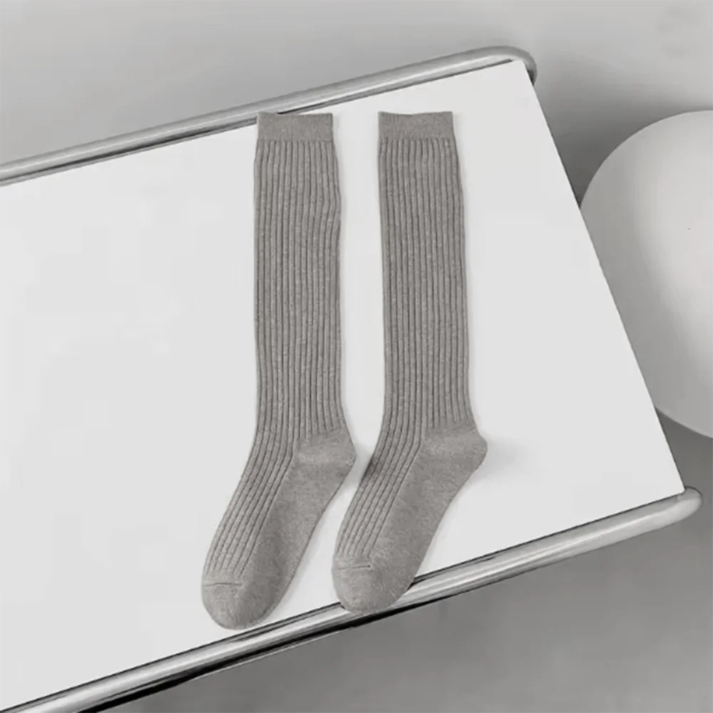 Neue Damenstrümpfe, Frühjahrstrends, lässiger, preppy-Stil, knielange Socken, hochwertige Baumwolle, einfarbig, lange Socken, bequem. – Detail 7