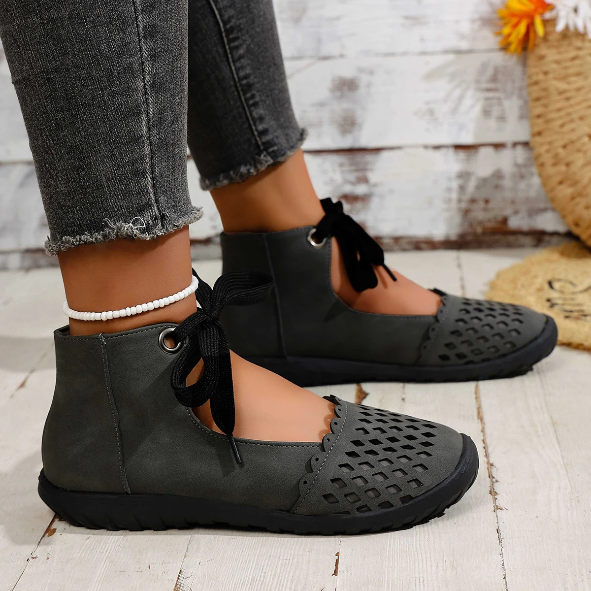 Fashion Women Loafers 2025 New Breathable Sandals Spring Autumn Large Size Sneakers of Sport Luxury Comfort Flats Shoes Women view 2