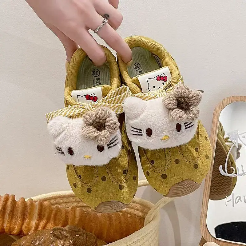 ร ‌ รองเท้าแฟชั่นลำลองสำหรับเด็กผู้หญิงลายการ์ตูนเฮลโลคิตตี้สีเหลืองน่ารัก รุ่นใหม่ประจำฤดูใบไม้ร่วงปี 2025
