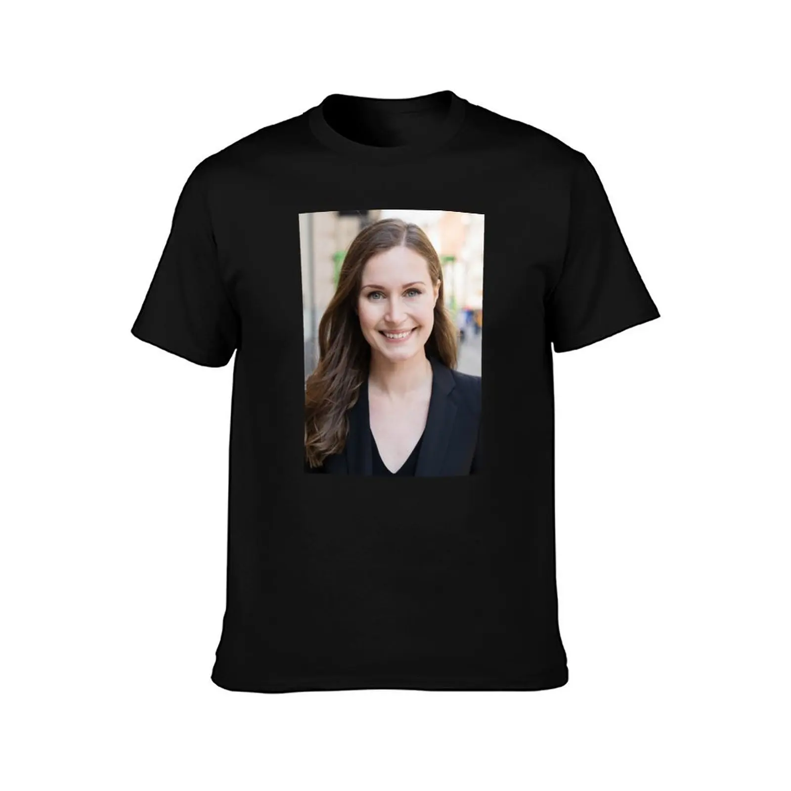 sanna marin T-Shirt g man t shirts for men T-Shirt