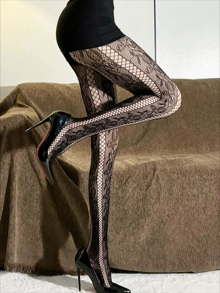 Women Sexy Rose Jacquard Lace Fishnet Stockings French Style Ladies Nylon Elastic Slim Mesh Tights See-through Hollow Pantyhose