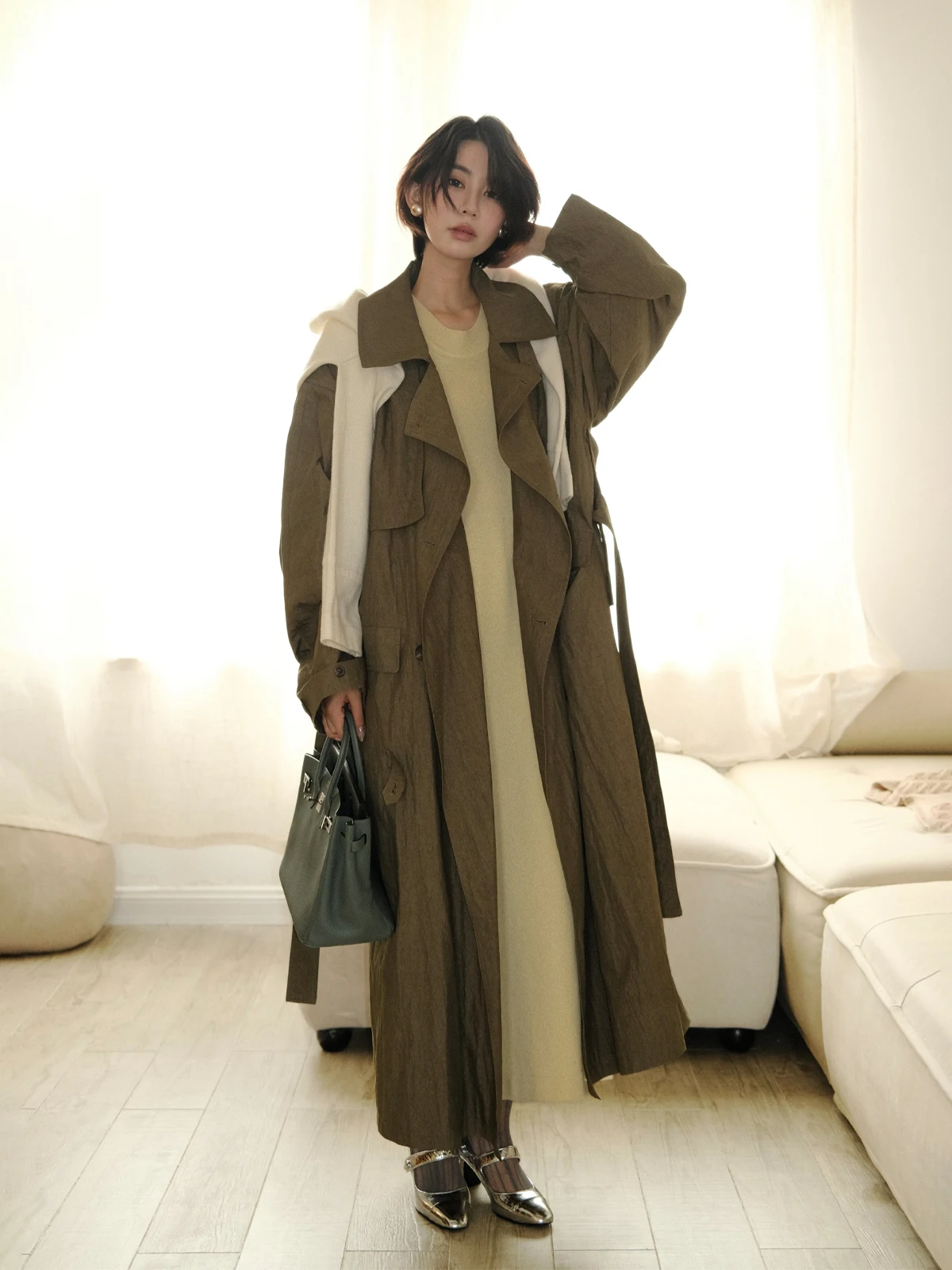 

Высококачественная классическая ветровка-пальто с модным дизайном воротника, цвет «Синий», длинная, из хлопка и нейлона, женская.