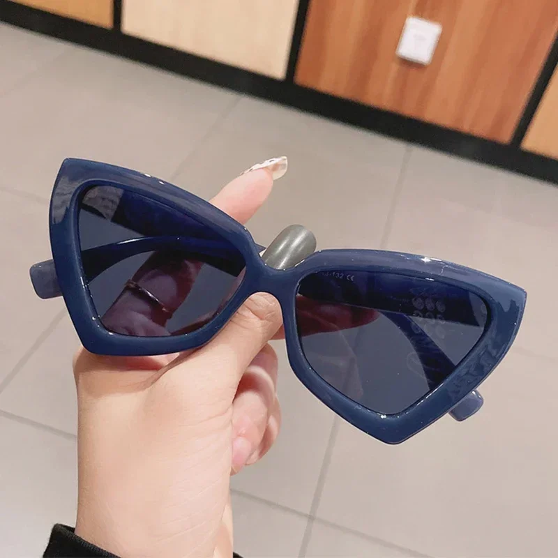 Red Cat Eye Sunglasses Women New Fashion Style Triangle Shades Clear Candy Color Eyewear Vintage Sun Glasses For Women Fashion