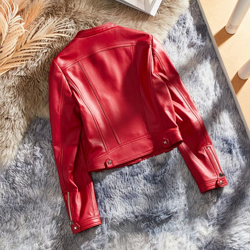 المستوردة جلد الخراف المرأة سترات من الجلد الحقيقي موضة الأحمر الوقوف طوق دراجة نارية سترة قصيرة سليم صالح سترة جلد الغنم الإناث