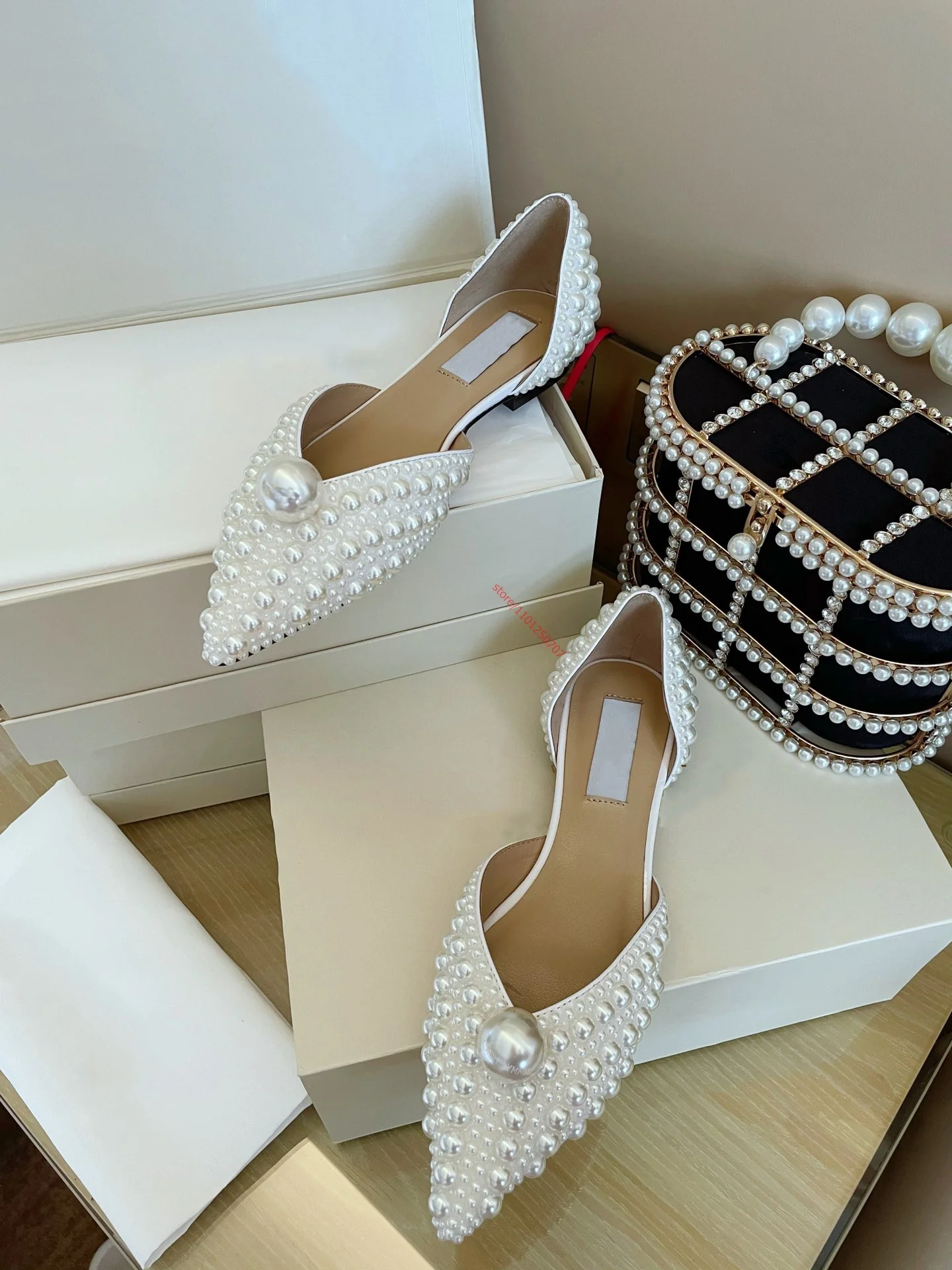 White pearl Women Flat shoes Big size female shoesWomen New Pearls Studs Luxury Pointed Toe Casual ShoesSlip On Woman Sandal 42