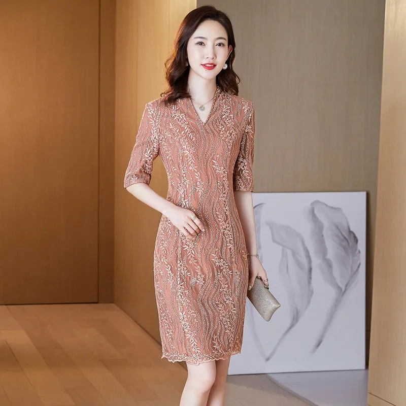 

Elegant Wedding Dress Style Fashionable Fitted Lace Short Sleeve V-Neck Zipper Closure Maternity Autumn Wear