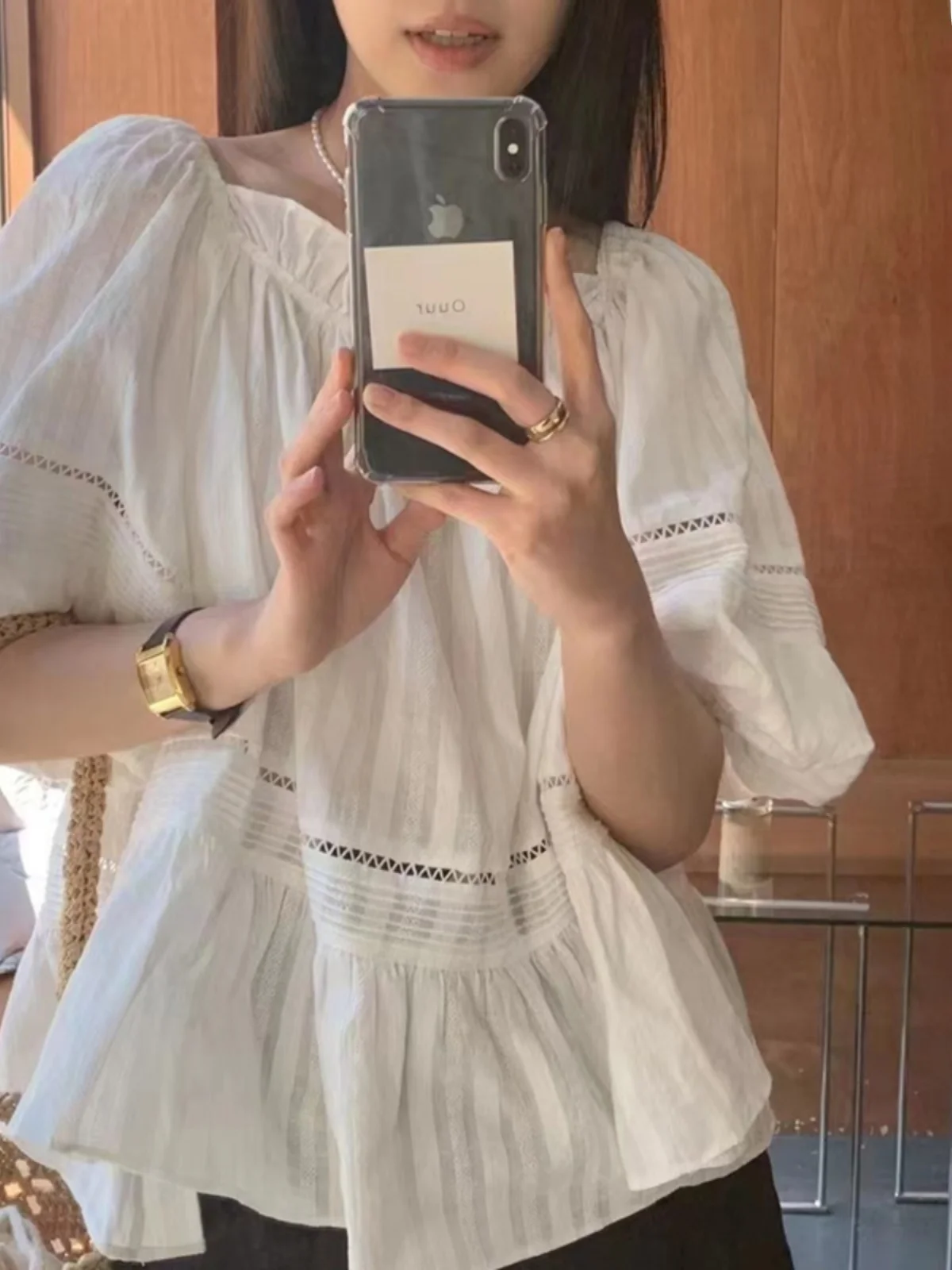 Elegancka bluzka damska w stylu vintage z ażurowym wzorem, bufiaste rękawy, wyszczuplająca, biała, luźna, w stylu koreańskim, z bufiastymi rękawami typu lampion.