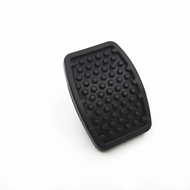 

Rubber Brake Clutch Pedal Pad for Chery QQ QQ3 A1 New QQJ00 S15 Riich M1 X1