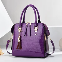 Lujosa bolso de mano con relieve de cocodrilo: bolso cruzado espacioso, elegante y versátil con diseño de color sólido, Mu