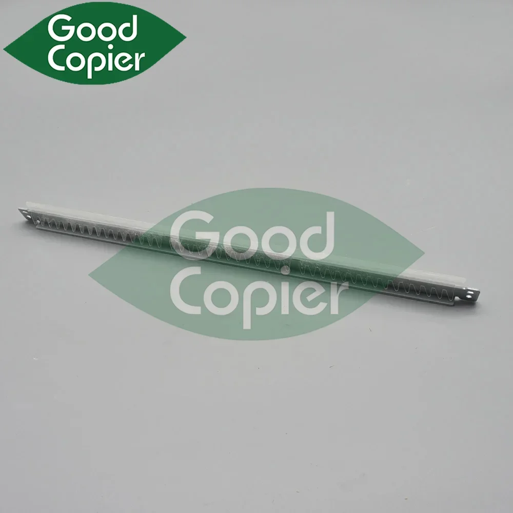 

4PCS Drum Cleaning Blade is used for Xerox Ph er 7500 7800 WC 7525 7830 7835 7845 7855 7530 7545 7556 7535 C3370 C4470 C55