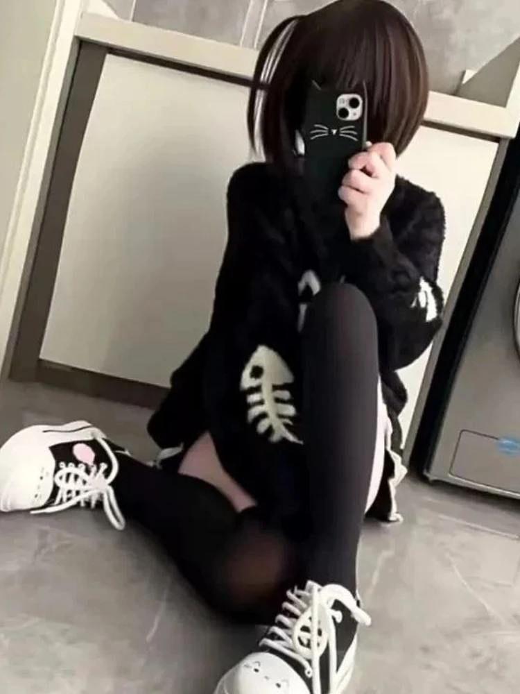 Pull en tricot noir de Style doux japonais pour femme, ample, col rond, gothique, Vintage, Y2k, mode automne hiver, hauts amples