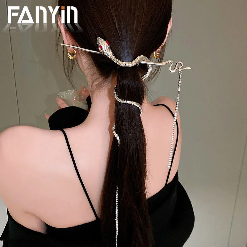 FANYIN Punk Snake Hairpin Hair Stick Wind Twine Warp Long Tassel Rhinestone Metal Punk Headwear Hair Accessories Jewelry