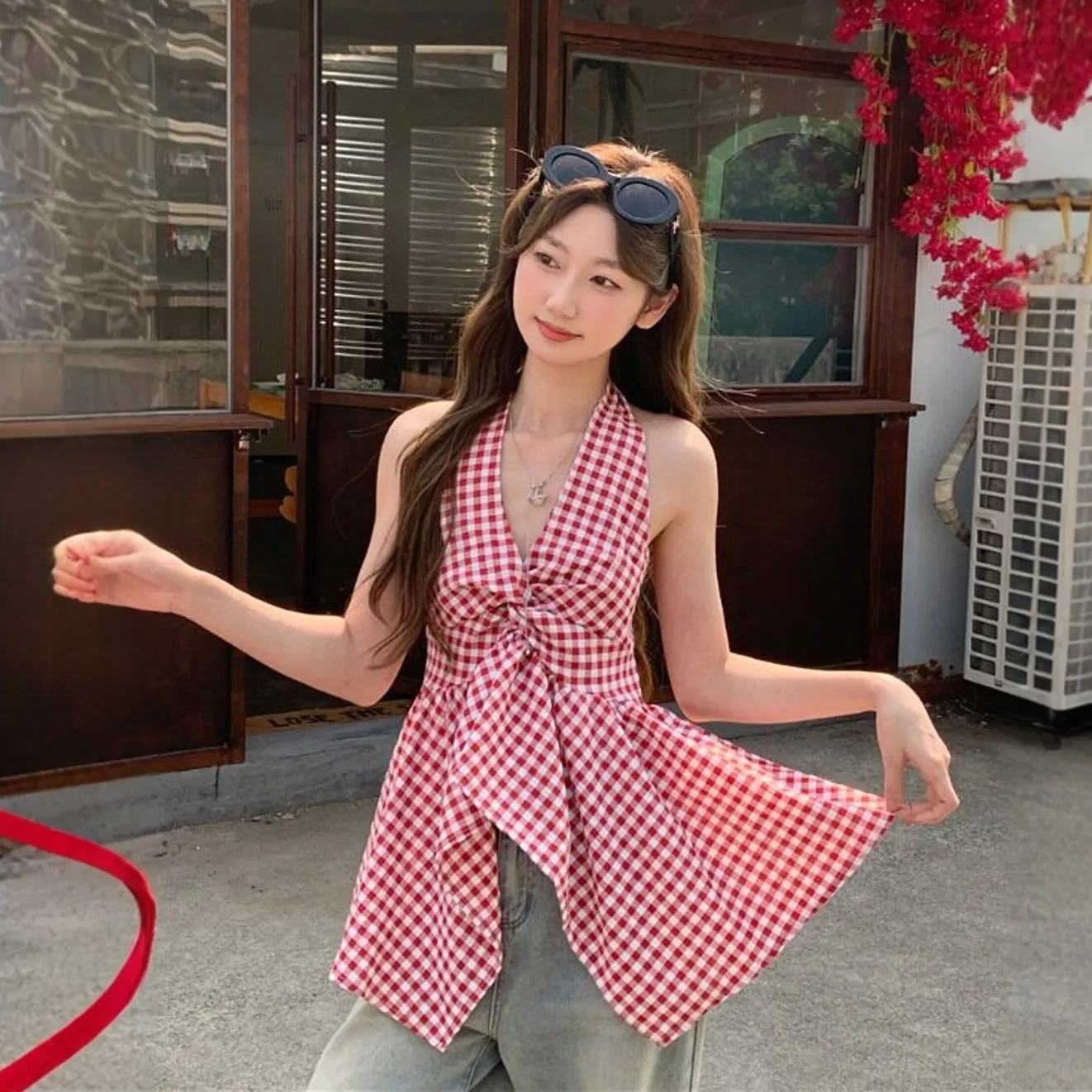 

Beach Vacation Style Red Plaid Backless Tie Neck Vest Shirt Women Summer Irregular Hem Sleeveless Top Korean Version Waist Ci...