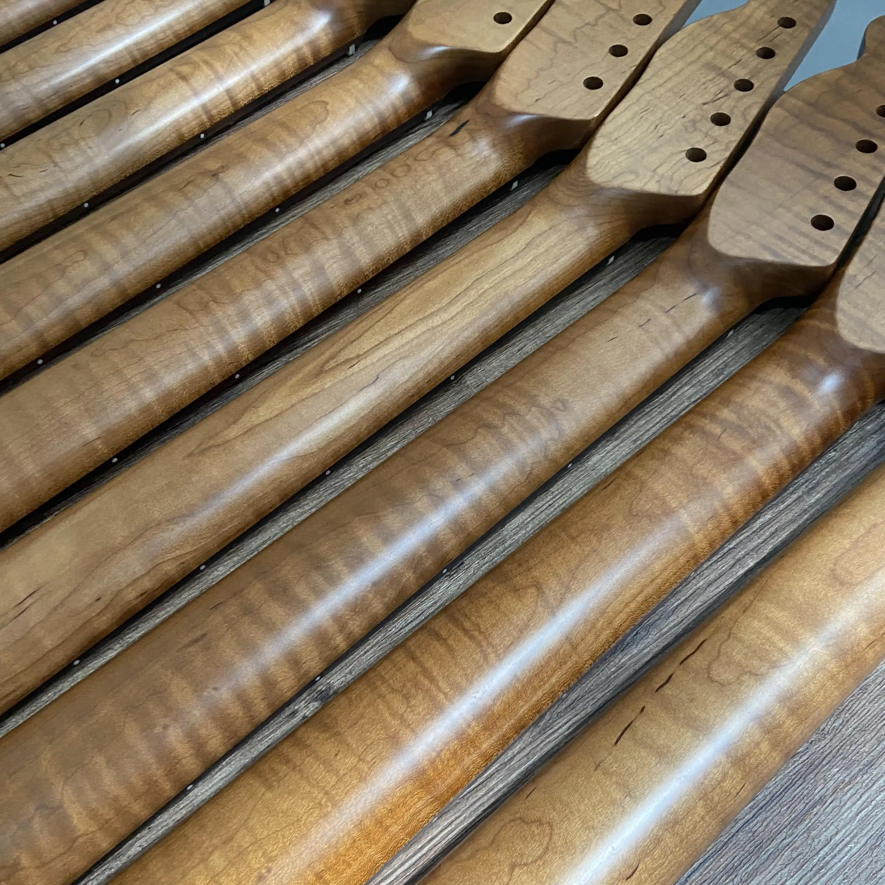 

Maple Guitar Neck | Maple Fingerboard with 22 Frets | Matte Finish | 25.5" Scale Length, 56mm Nut Width