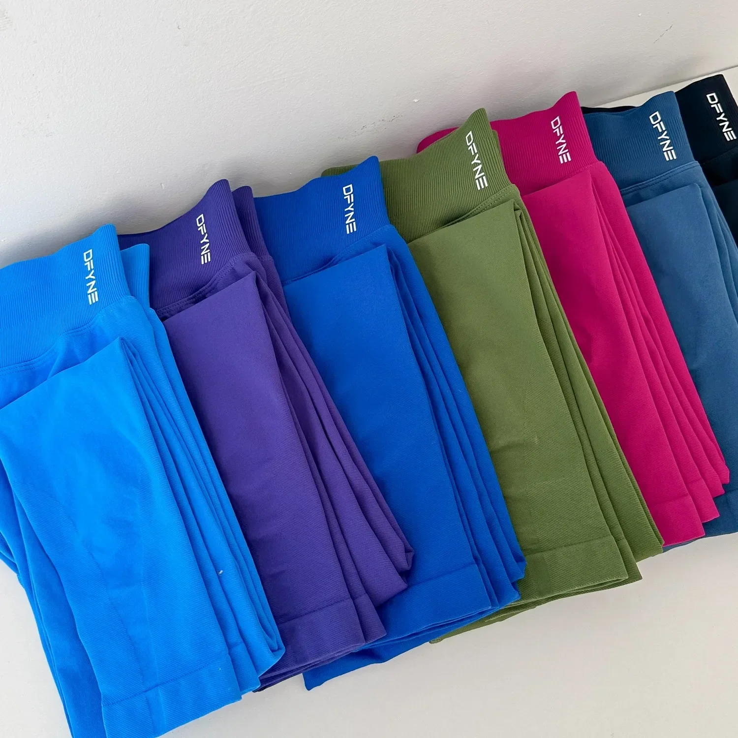 Ударные леггинсы для женщин, бесшовные леггинсы для йоги, спортивные штаны в тренажерном зале с низкой ребристой лентой, эластичные колготки для фитнеса