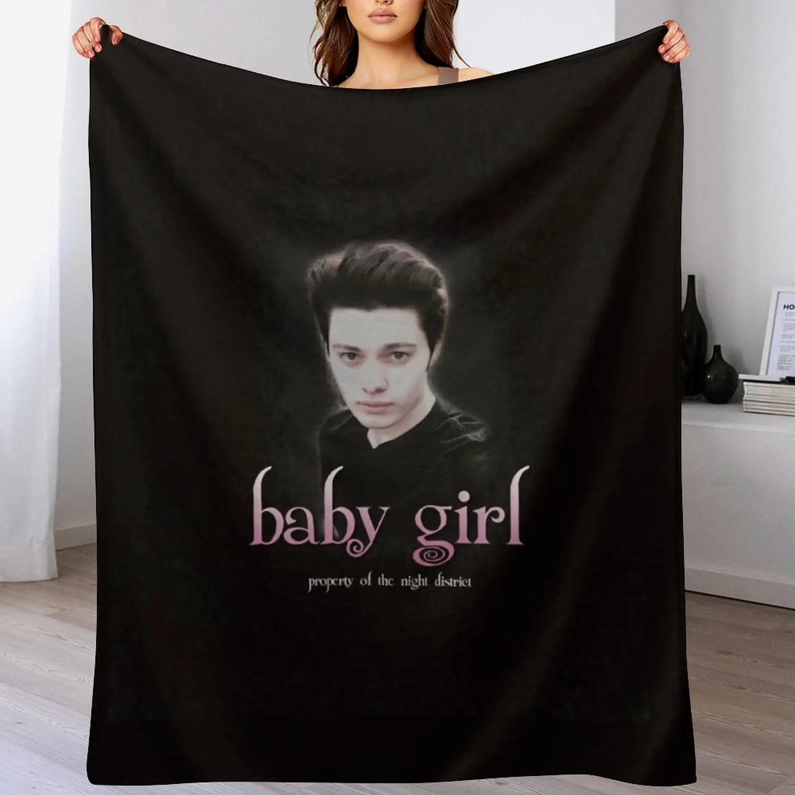 sparkly vampire lookalike baby girl Throw Blanket Bed linens Nap manga cosplay anime Blankets