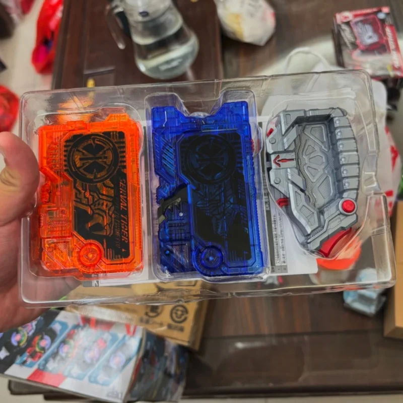 

In Stock Bandai New Kamen Rider Zero-One Dx Dire Wolf Serval Tiger Zetsumetsu Progrise Key Set For Side Story Toy Collectors