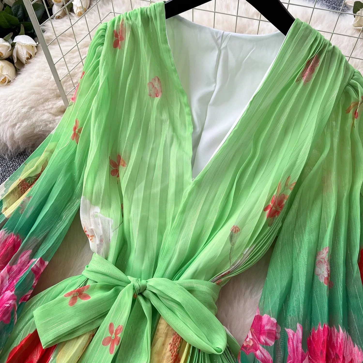 2025 nueva primavera verano cuello en V manga acampanada estampado flor alta calidad en forma de ondas plisado suelto Casual fiesta Boho vestidos