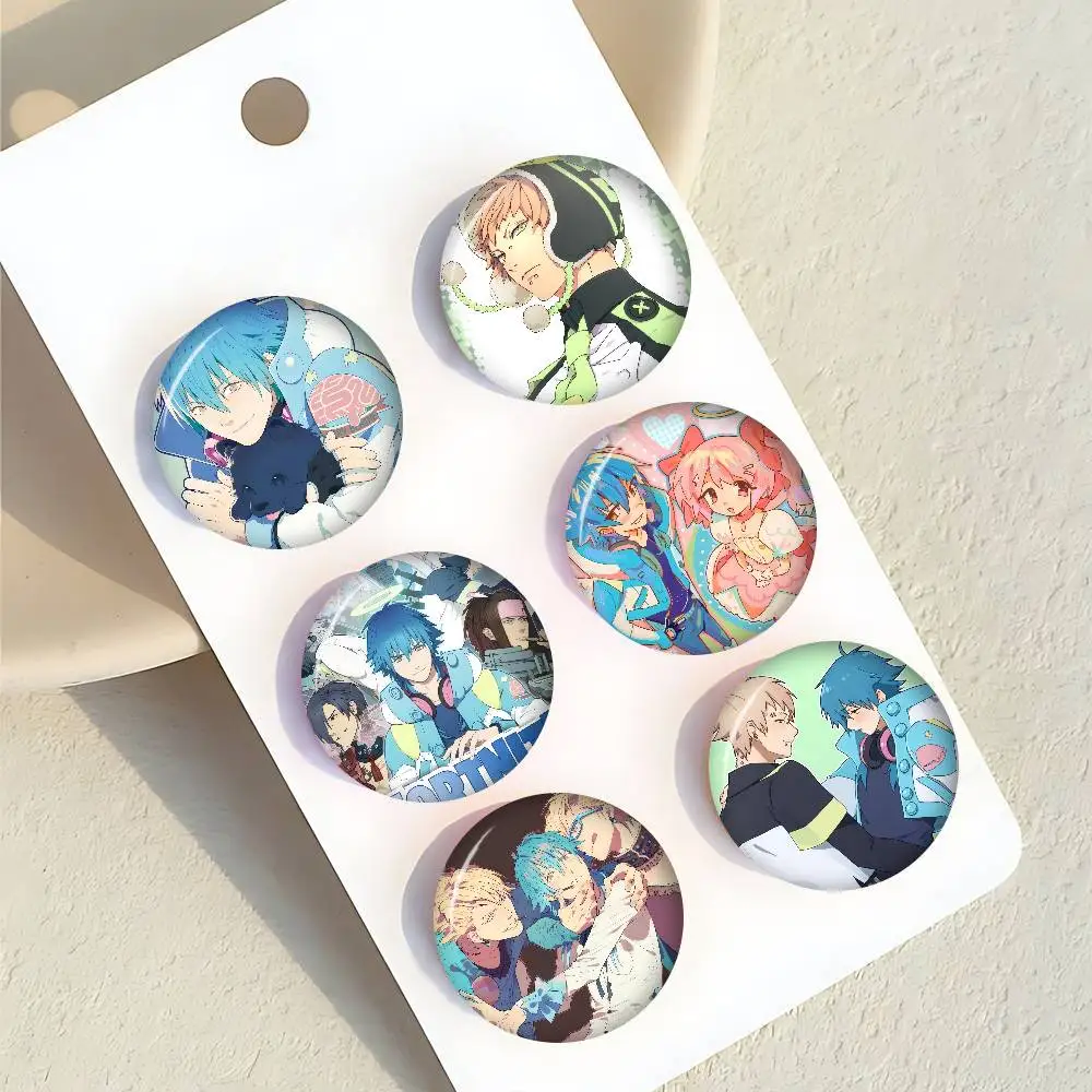 Broches de dibujos animados de anime D-DRAMAtical Murder, insignias de anime, broches redondos hechos a mano, pines de solapa, joyería para mochilas, ropa y regalos
