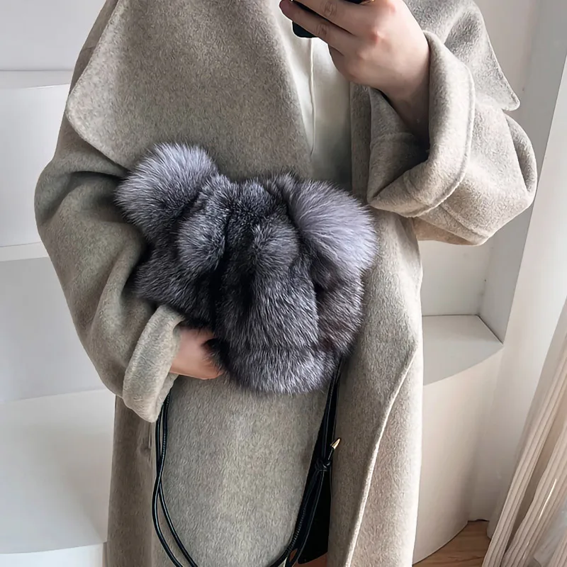 2024 Real Fox Fur Handbag Purse Luxurious Fashion  Women Bag Crossbody bag Evening Bags PatchworkLadies\' Clutch  Female