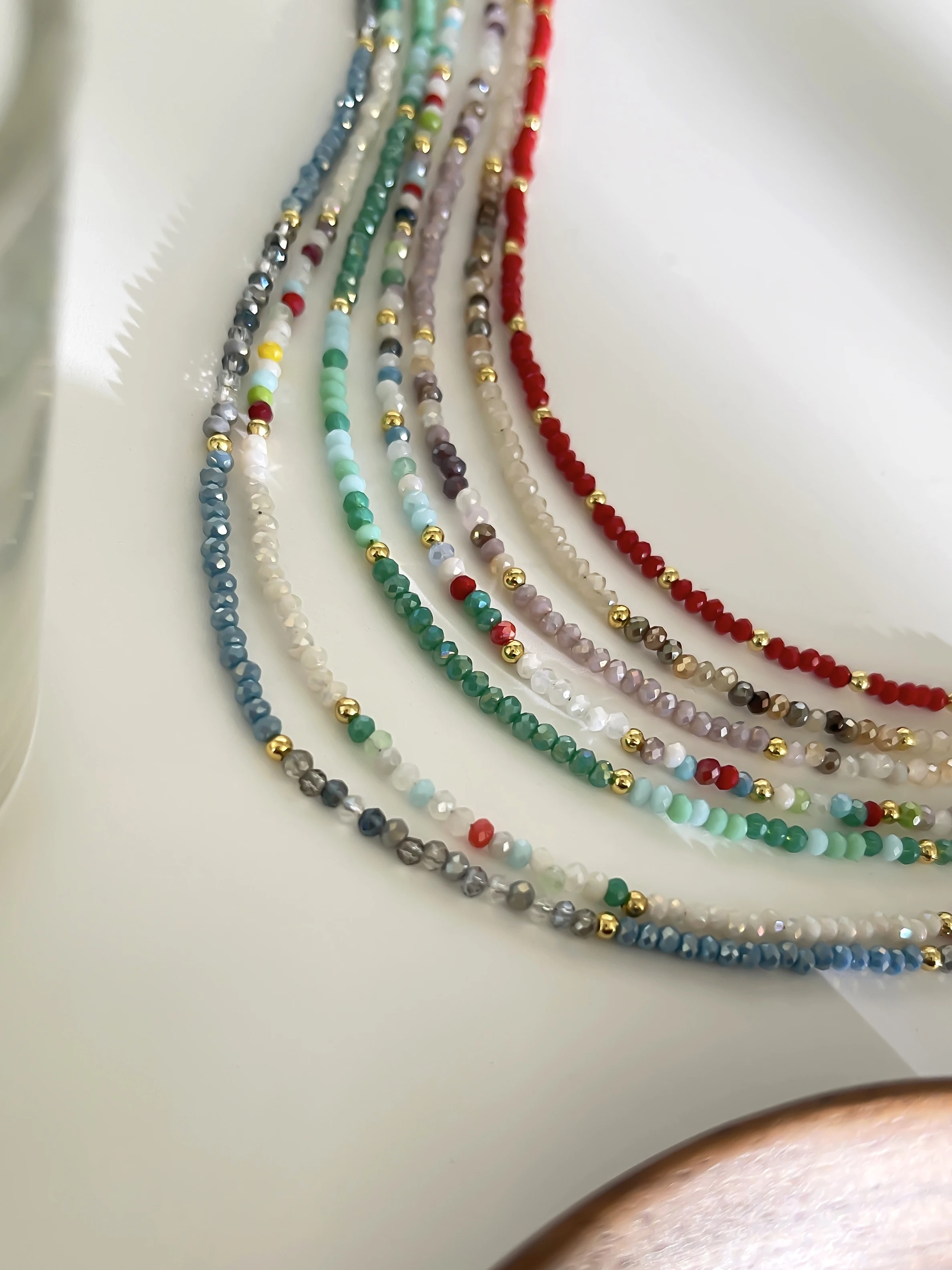 Peri\'sbox Bohemian Style Multi-color Acrylic Rice Beaded Choker Necklace for Women Clavicle Chain Handmade Jewelry Tarnish Free
