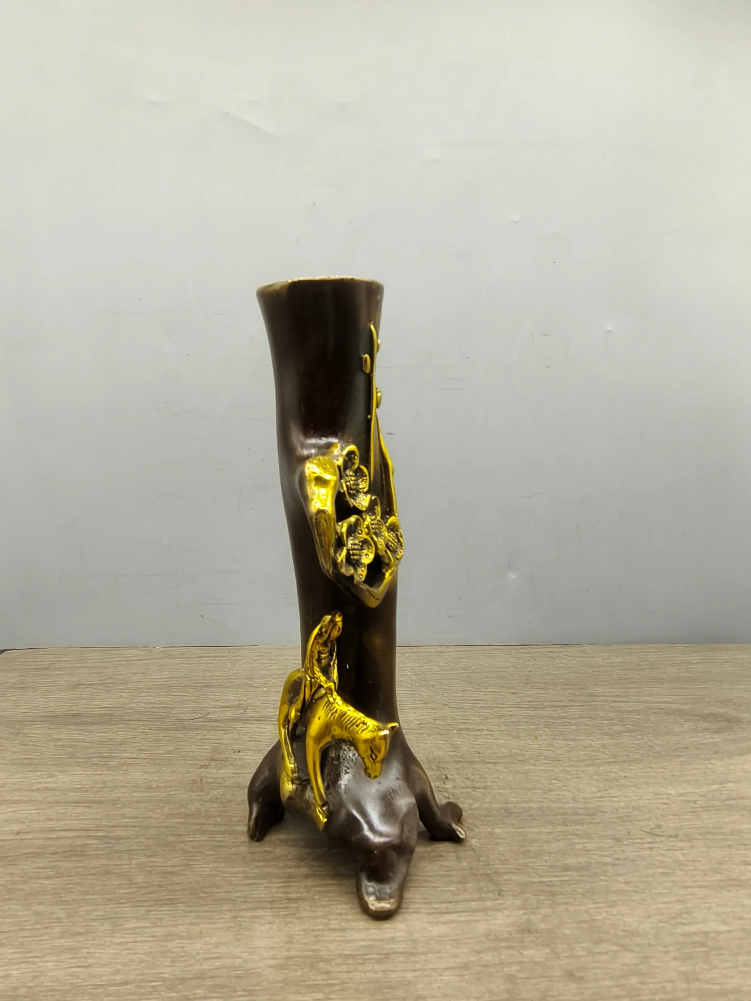 Retro bronze gilded living room porch tree fork pen holder ornaments desk Panasonic decoration for the elderly.