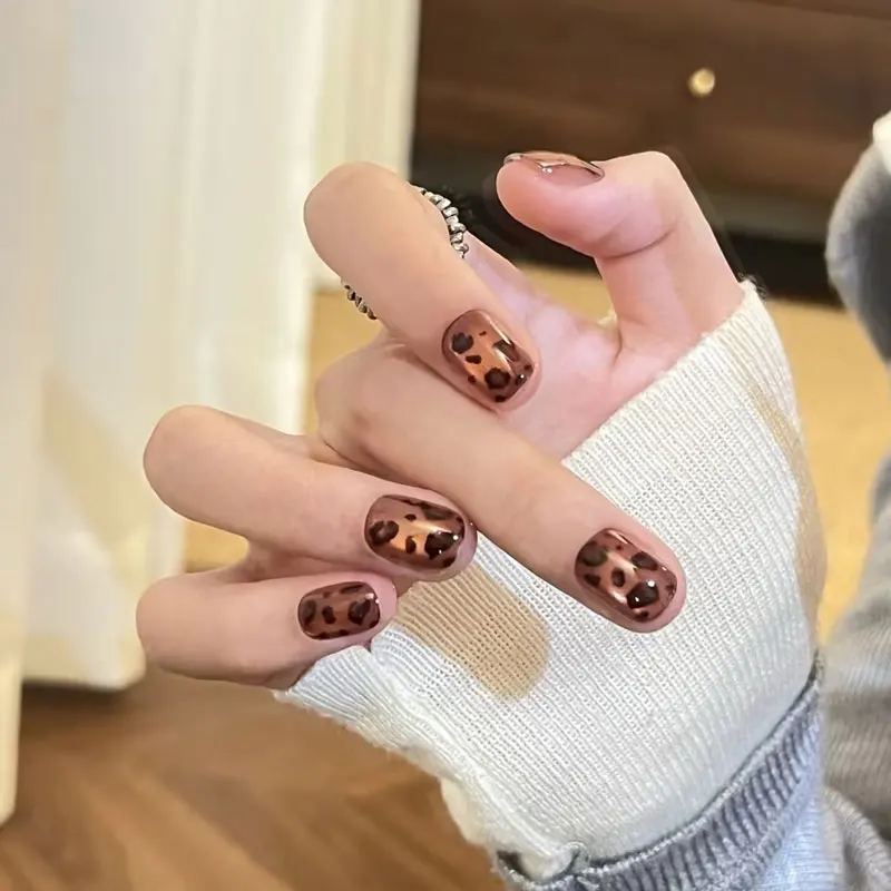 10 Stück Französischer Stil Leopardenmuster mit Katzenaugen-Effekt Aufklebbare Nägel Kurze Ovale Form Hochwertige Nagelspitzen Maniküre-Aufkleber Nagelkunst – Detail 4