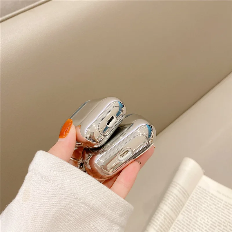 جراب دب لطيف متوافق مع AirPod 1 ، 2 ، 3 Pro ، غطاء مع سلسلة مفاتيح Kawaii Bear ، TPU ناعم ، واقي للجسم بالكامل للشابات